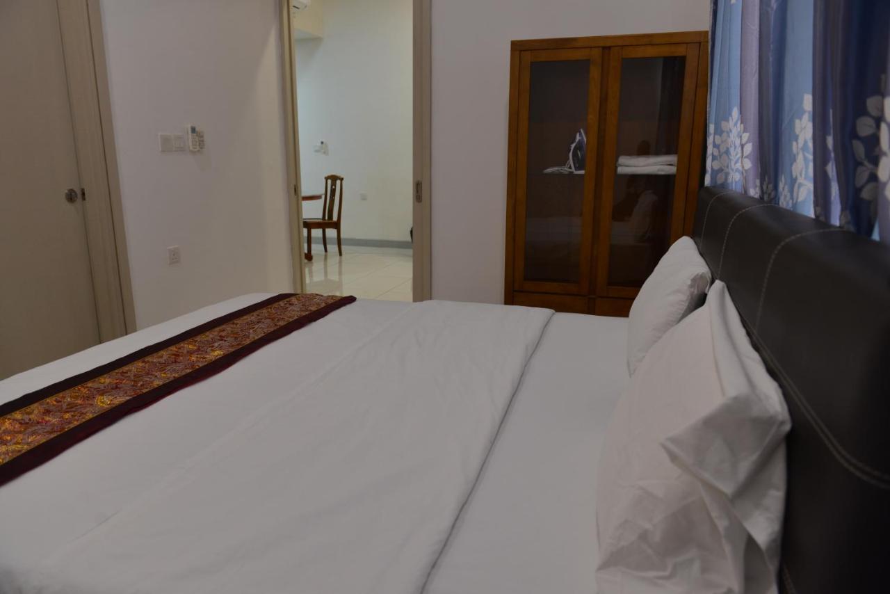 My Daily Homestay - Miri Times Square Esterno foto